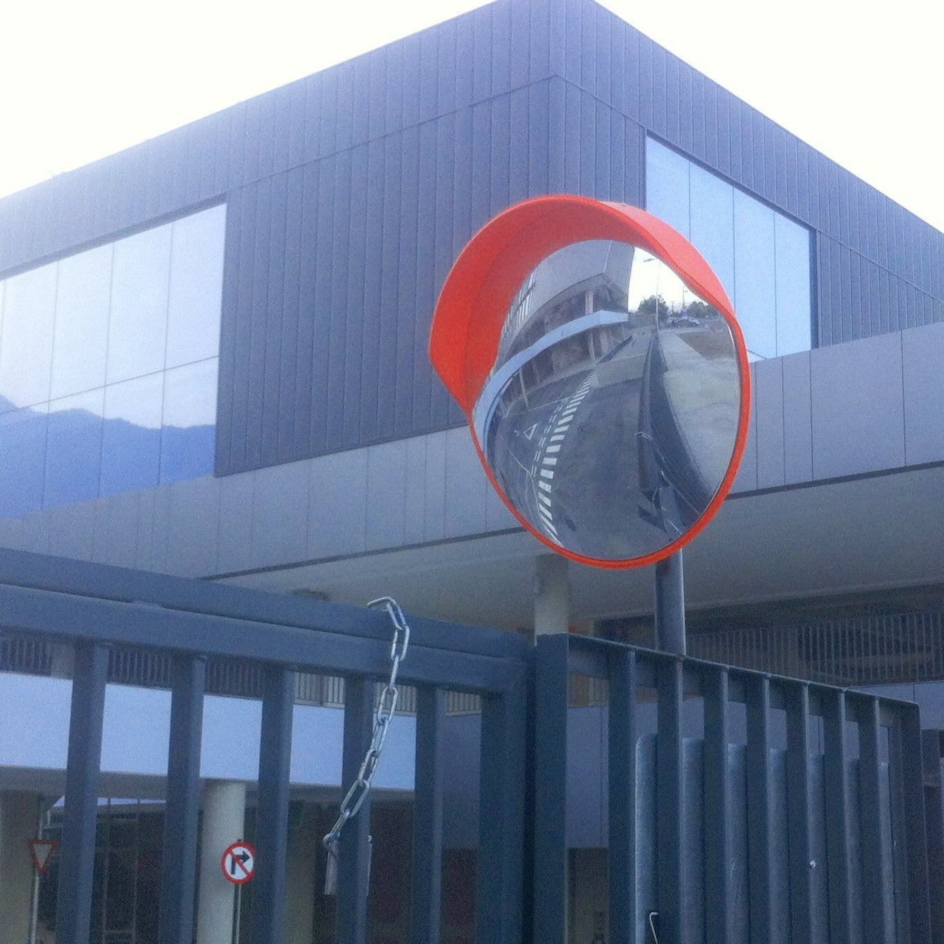 ESPEJO PANORÁMICO ESTACIONAMIENTO EXTERIOR / INTERIOR 60 CM