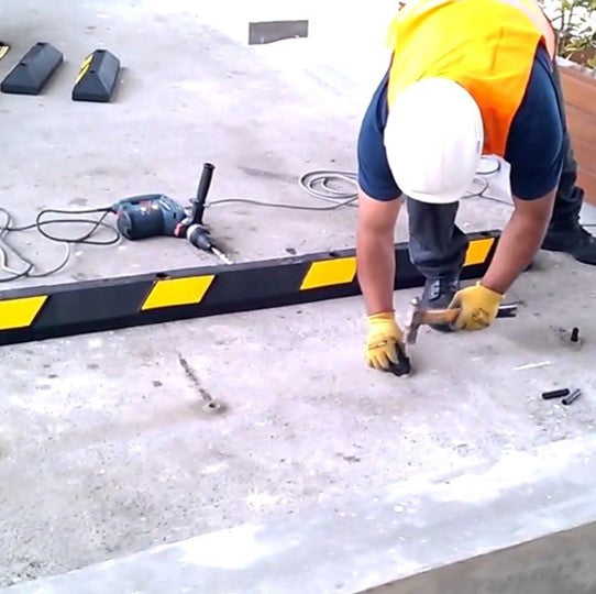 TOPE DE ESTACIONAMIENTO DE CAUCHO 180 CM